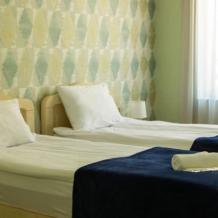 Planet Kazbegi Hotel Bagian luar foto