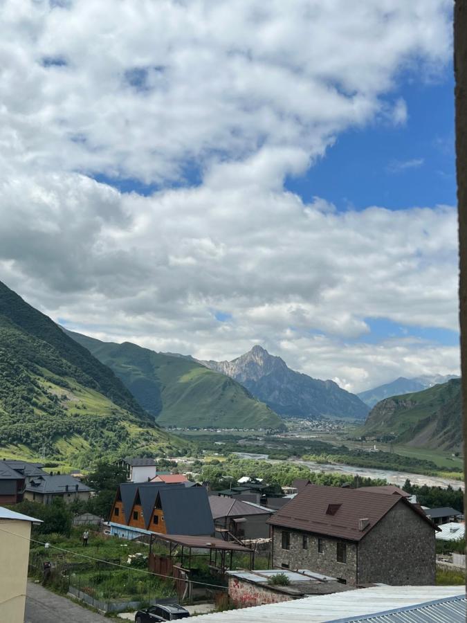 Planet Kazbegi Hotel Bagian luar foto