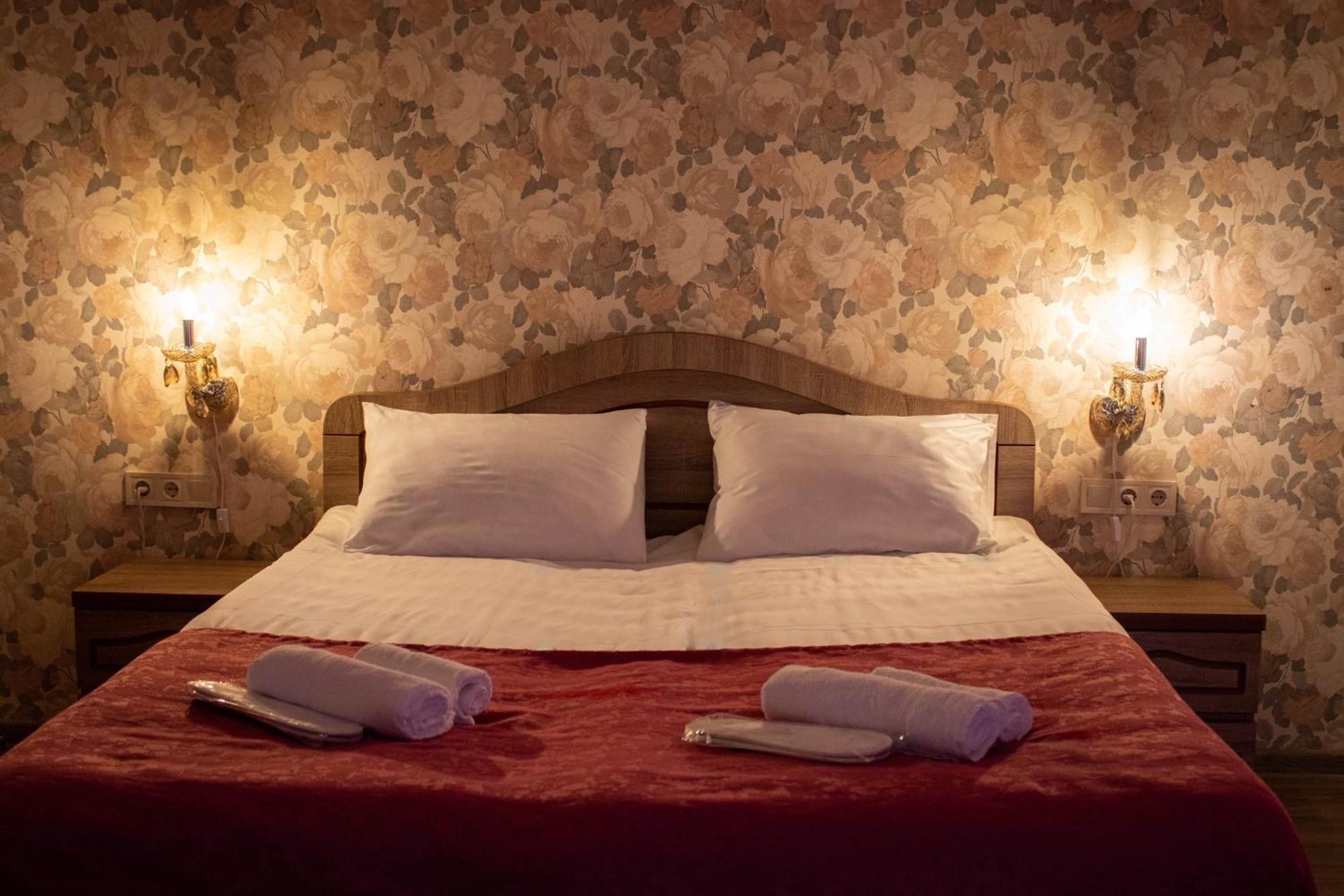 Planet Kazbegi Hotel Bagian luar foto