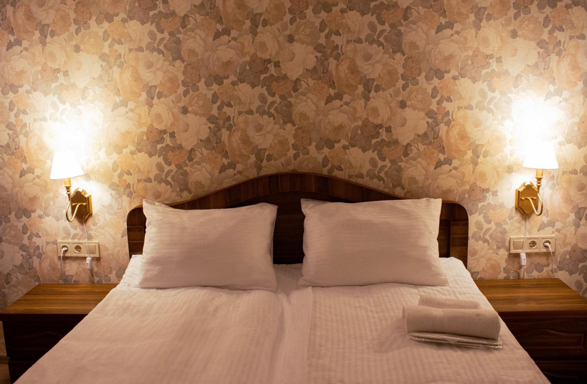 Planet Kazbegi Hotel Bagian luar foto